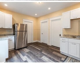 19 Dismonda St in Buffalo, NY - Building Photo - Building Photo