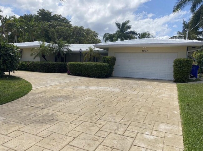 property at 1307 SE 13th Ave