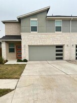 1032 Winnsboro Lp in Round Rock, TX - Building Photo