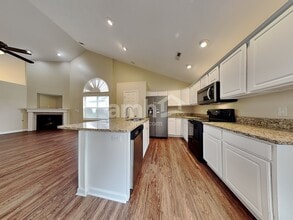 6845 Watergreen Ct in Dayton, OH - Foto de edificio - Building Photo