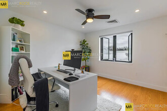 22 Parkman St in Brookline, MA - Foto de edificio - Building Photo