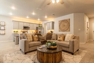 7224 23rd St in Lubbock, TX - Building Photo