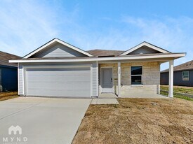 328 Pacific Waters in Seguin, TX - Building Photo