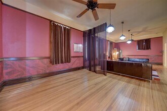 214 S Austin St in Brenham, TX - Building Photo - Building Photo