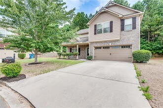 933 Whitfield Oak Way NE in Auburn, GA - Foto de edificio - Building Photo