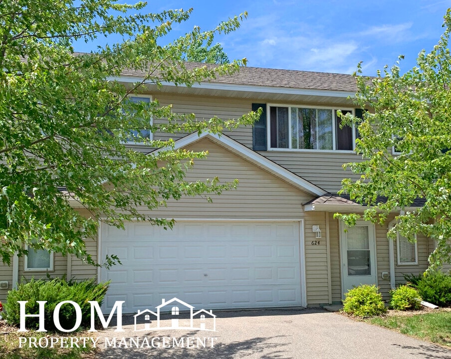 624 Tanager Path in Mankato, MN - Building Photo