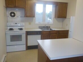 4832 E Trindle Rd, Unit #4 in Mechanicsburg, PA - Building Photo - Building Photo