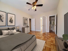 Castle Manor Apartments in Hyattsville, MD - Foto de edificio - Building Photo