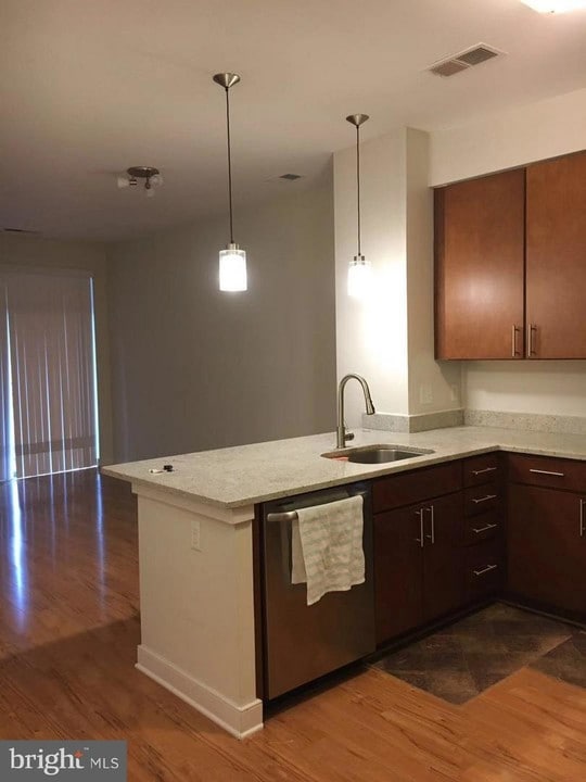 8005 13th St-Unit -310 in Silver Spring, MD - Building Photo