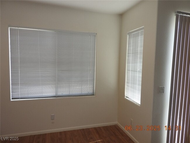 property at 707 W Sea Harbor Ct