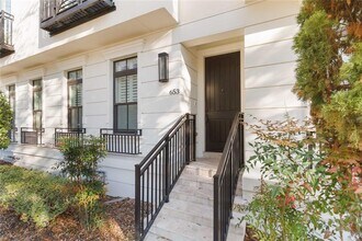 653 E Jackson St in Orlando, FL - Building Photo - Building Photo