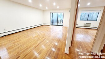 24 Fuller St, Unit 405 in Brookline, MA - Building Photo