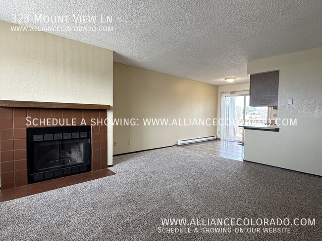 328 Mt View Ln in Colorado Springs, CO - Foto de edificio - Building Photo