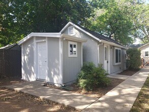 1572 Warner St-Unit -1572 1/2 Warner Ave in Chico, CA - Building Photo - Building Photo