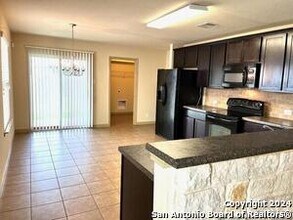 777 Great Oaks Dr in New Braunfels, TX - Building Photo - Building Photo