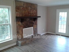 600 Cahaba Manor Ln in Pelham, AL - Building Photo - Building Photo
