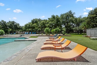 Residences at the MED in Houston, TX - Building Photo - Building Photo