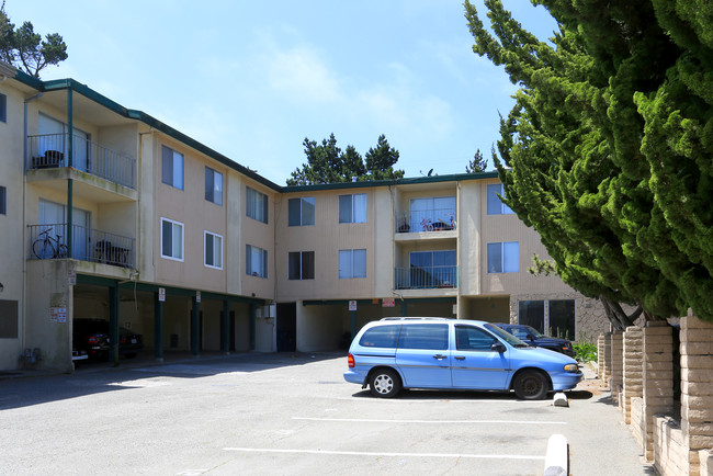 Kent Villa in Daly City, CA - Foto de edificio - Building Photo