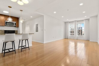 16 Miner St in Boston, MA - Building Photo - Building Photo