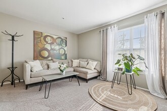 The Village at Elkridge in Elkridge, MD - Building Photo - Building Photo