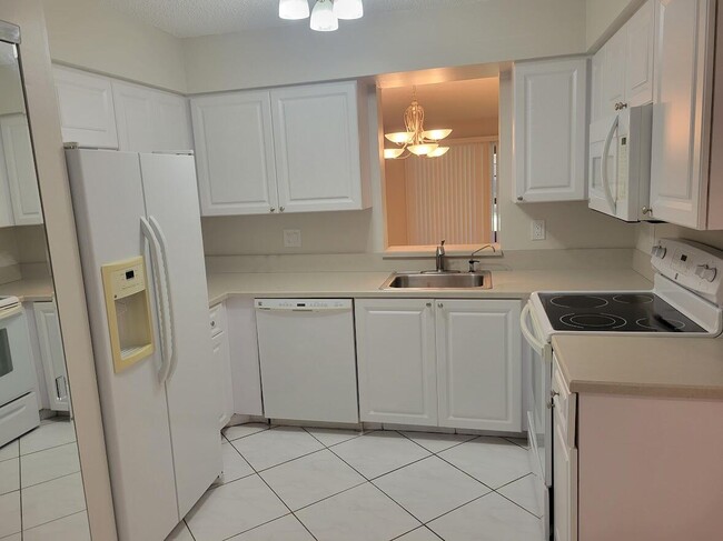 property at 7301 Amberly Ln