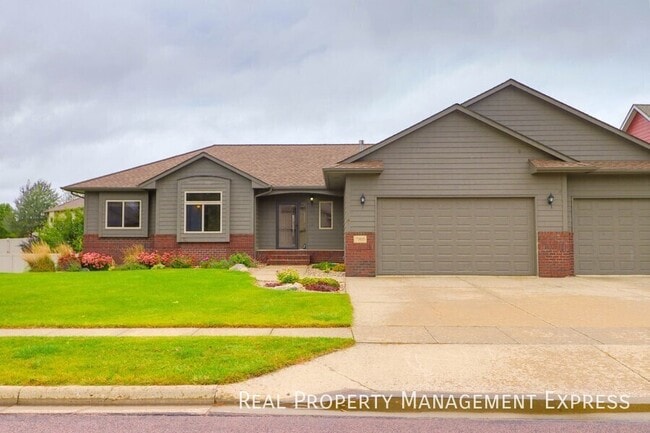 property at 7905 S Grass Creek Dr