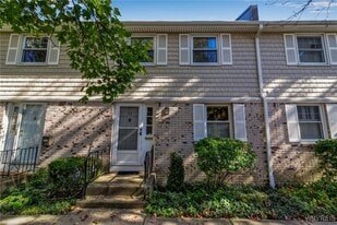 666 W Ferry St in Buffalo, NY - Building Photo