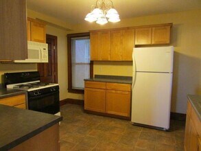 1129 Williamson St in Madison, WI - Building Photo - Building Photo