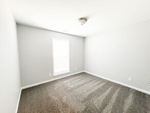 3701 S Jot Dr in Clarksville, TN - Building Photo - Building Photo