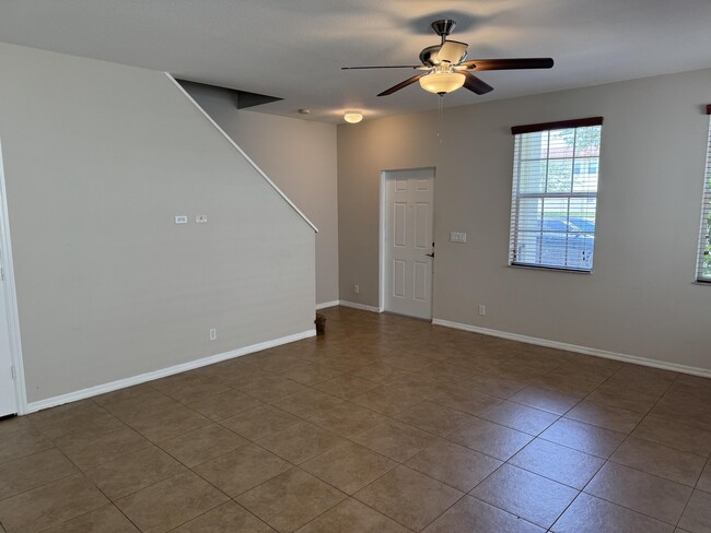 1964 SE Korona Dr in Port St. Lucie, FL - Building Photo - Building Photo