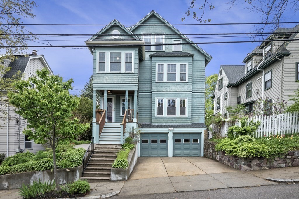 60 Brooksdale Rd, Unit #1 in Boston, MA - Foto de edificio