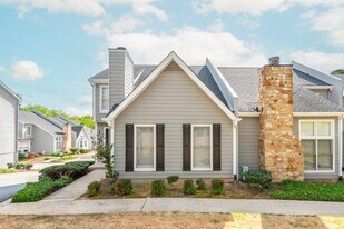 1200 Defoor Ct NW in Atlanta, GA - Building Photo