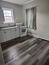 304 Front St in Belvidere, NJ - Building Photo - Building Photo