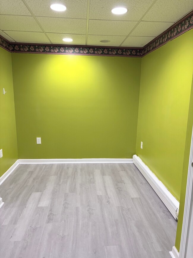 50 Grand St, Unit Lower Level