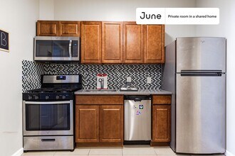 Room in Shared 4 bed/2 bath home, Unit C in New York, NY - Building Photo - Building Photo