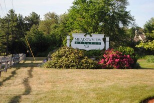 74 Stillwater Dr in Nashua, NH - Building Photo