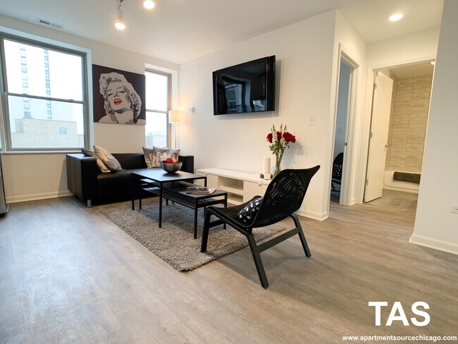 940 W Winona St in Chicago, IL - Building Photo - Building Photo