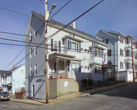 430 William St in Fall River, MA - Building Photo - Building Photo