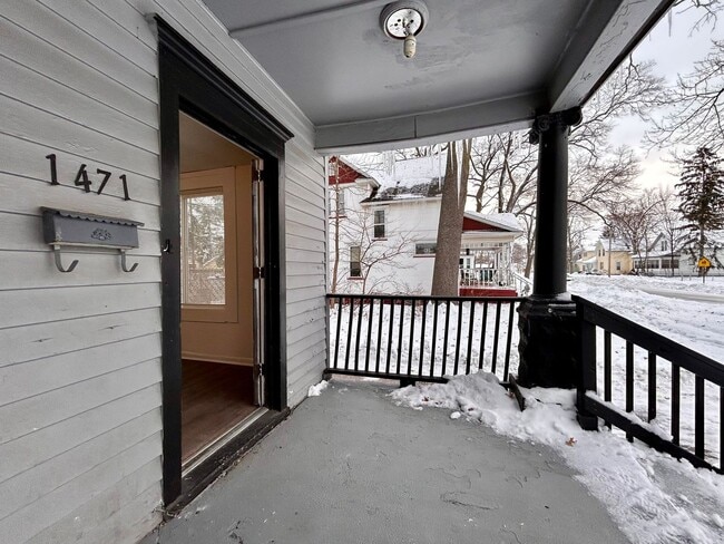 property at 1471 Hoyt St