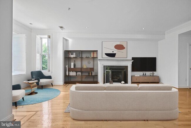 1319 Euclid St NW in Washington, DC - Building Photo - Building Photo