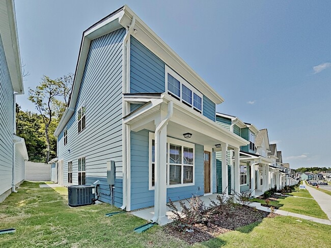 5354 Tupelo St in Nashville, TN - Foto de edificio - Building Photo