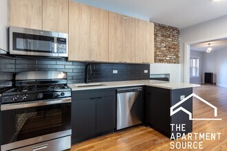 4011 N Lowell Ave in Chicago, IL - Building Photo - Building Photo