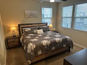 11257 Rainbow Peak Ave, Unit 201 in Las Vegas, NV - Building Photo - Building Photo