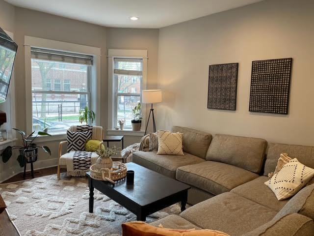 3704 N Janssen Ave in Chicago, IL - Building Photo - Building Photo