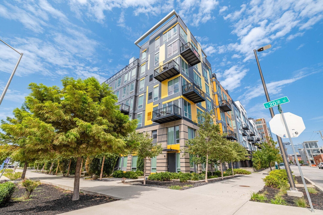 1989 Main in Kansas City, MO - Building Photo