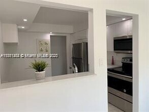 16546 NE 26th Ave-Unit -3I in North Miami Beach, FL - Building Photo - Building Photo