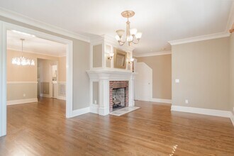 22 Union St-Unit -1st Floor in Stamford, CT - Foto de edificio - Building Photo