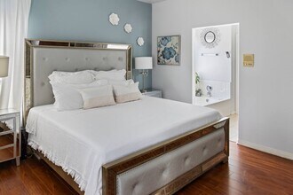 212 N Catalina Ave in Redondo Beach, CA - Building Photo - Building Photo