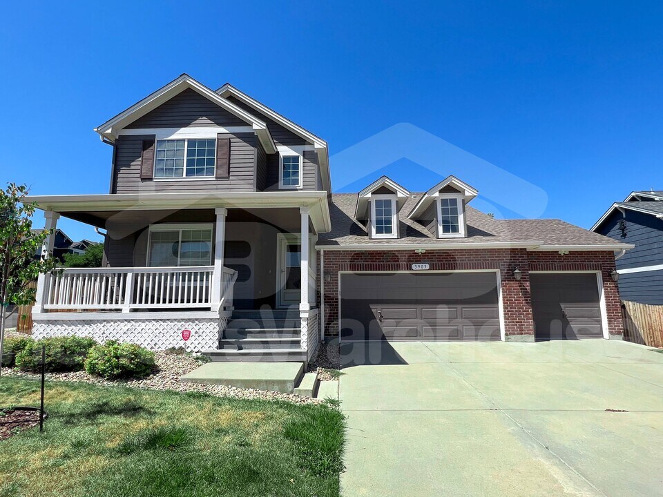 3903 S Perth St in Aurora, CO - Foto de edificio