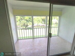 1212 Bahama Bend in Coconut Creek, FL - Building Photo - Building Photo